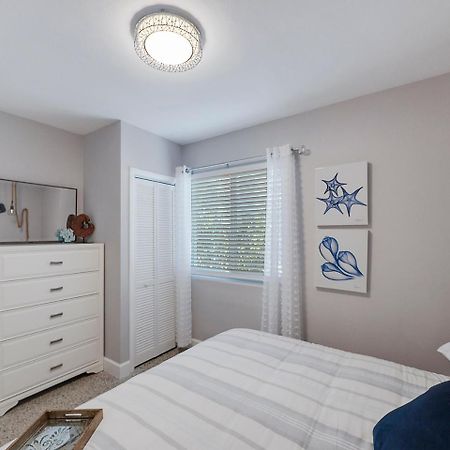 Beautiful 1 Bedroom Steps To The Beach! West Palm Beach Dış mekan fotoğraf