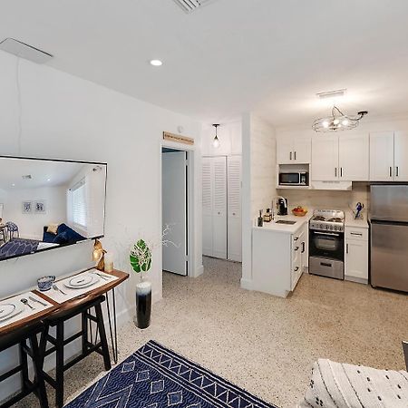 Beautiful 1 Bedroom Steps To The Beach! West Palm Beach Dış mekan fotoğraf